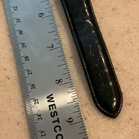 Vintage Watch -it Unisex Watch with raised diamond cut bezel - Picture 6 of 7